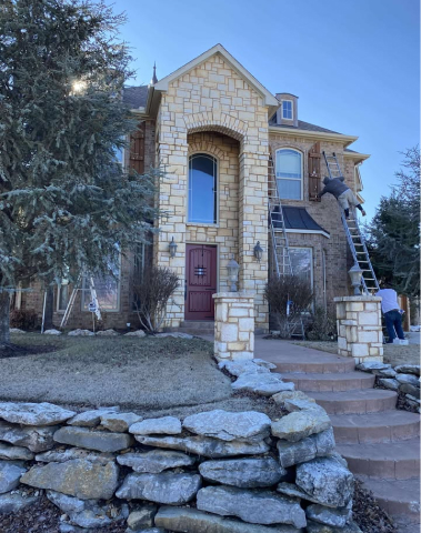Matthews Painting team painting house in broken arrow ok